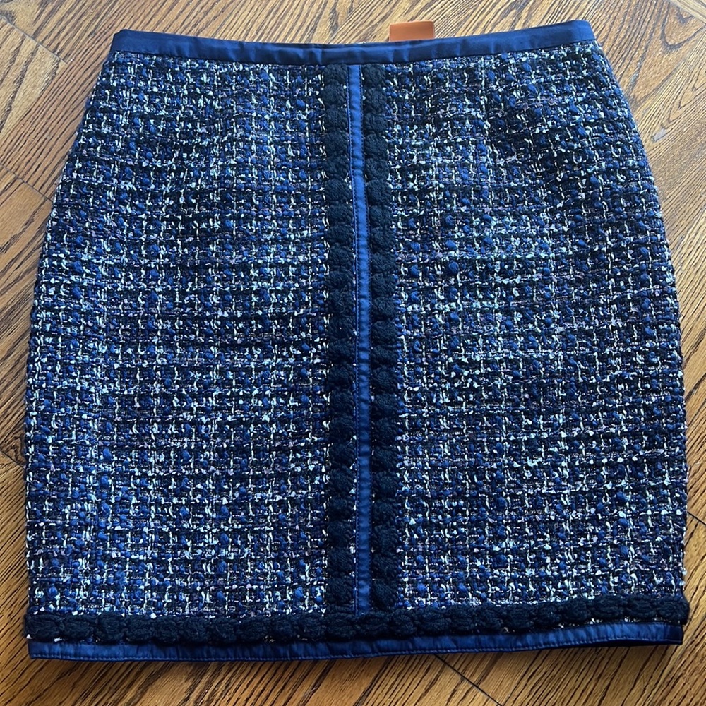 TORY BURCH Annabelle navy tweed boucle skirt, size 10.